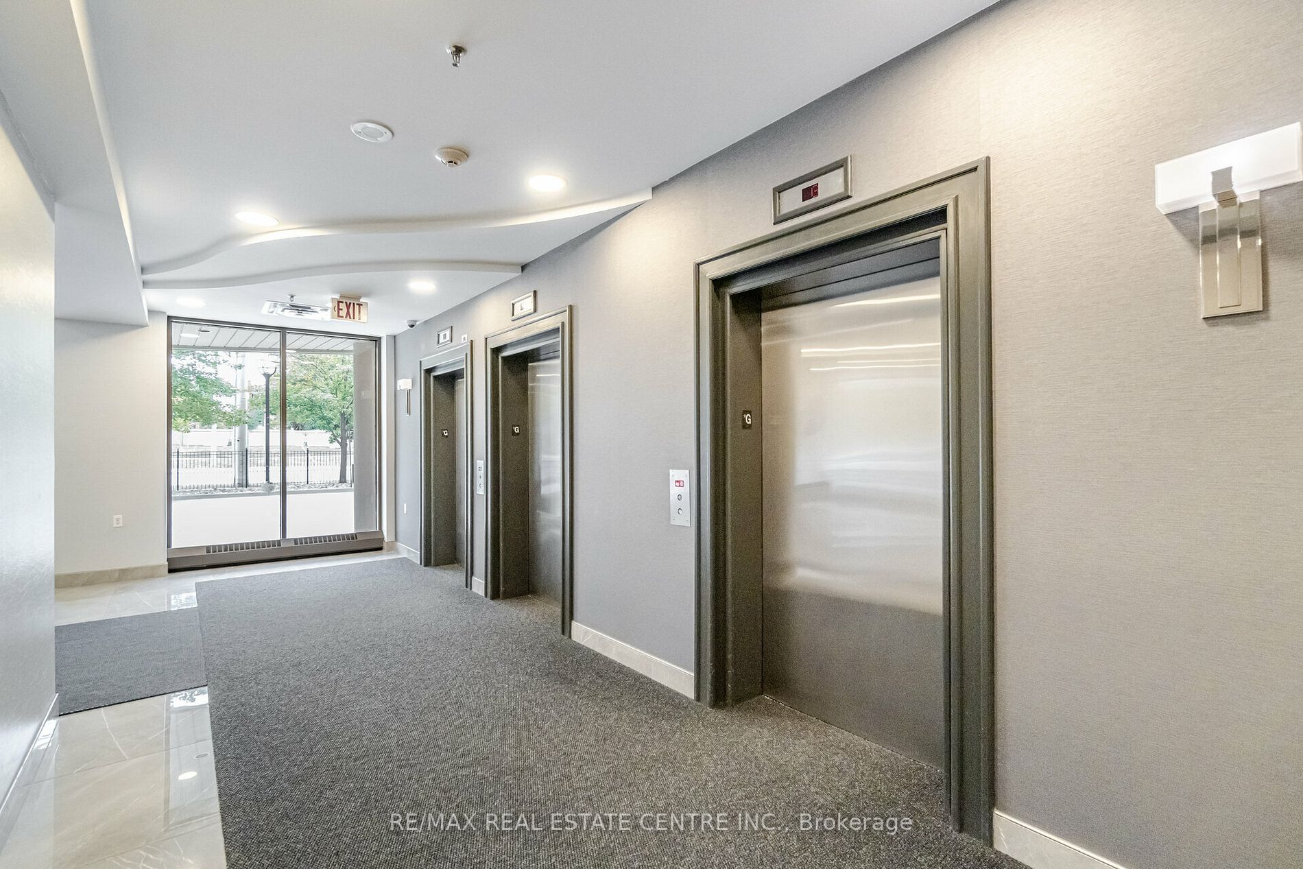200 Burnhamthorpe Rd E, #1406