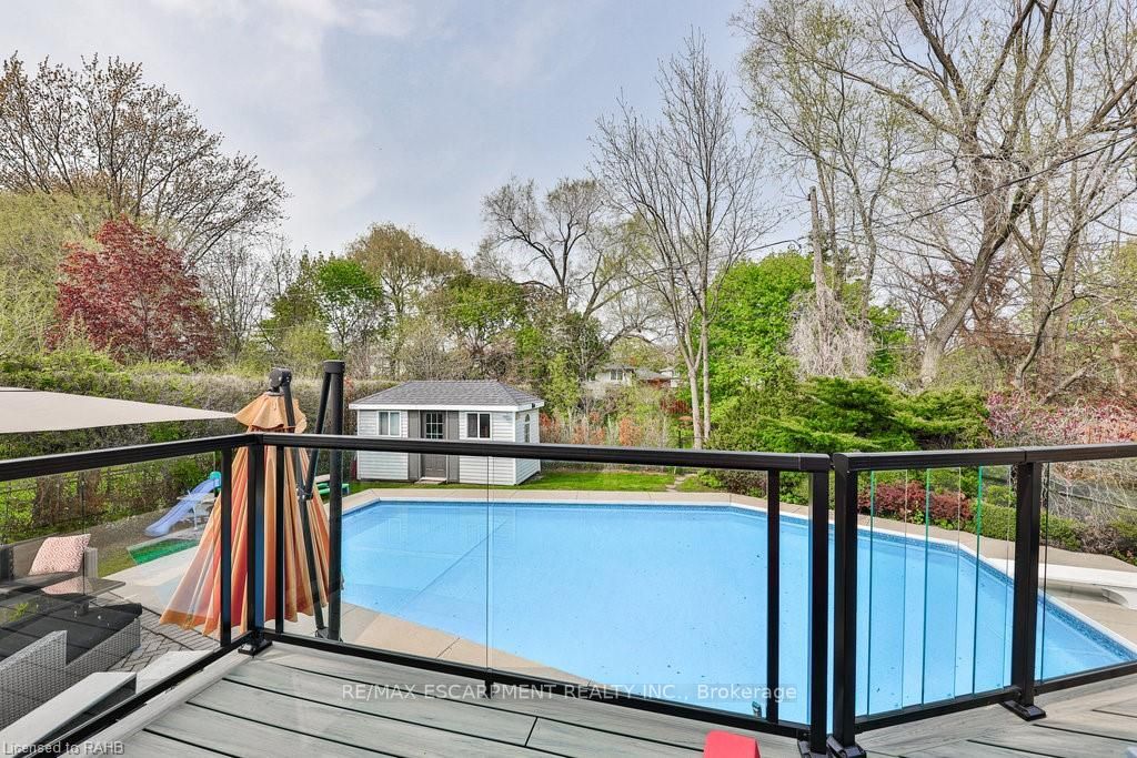 329 Erindale Dr