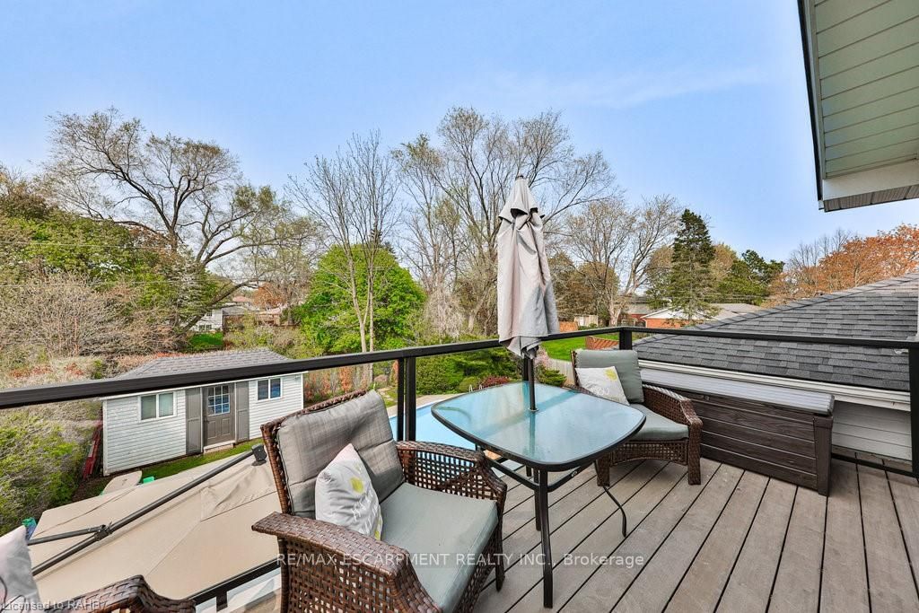 329 Erindale Dr