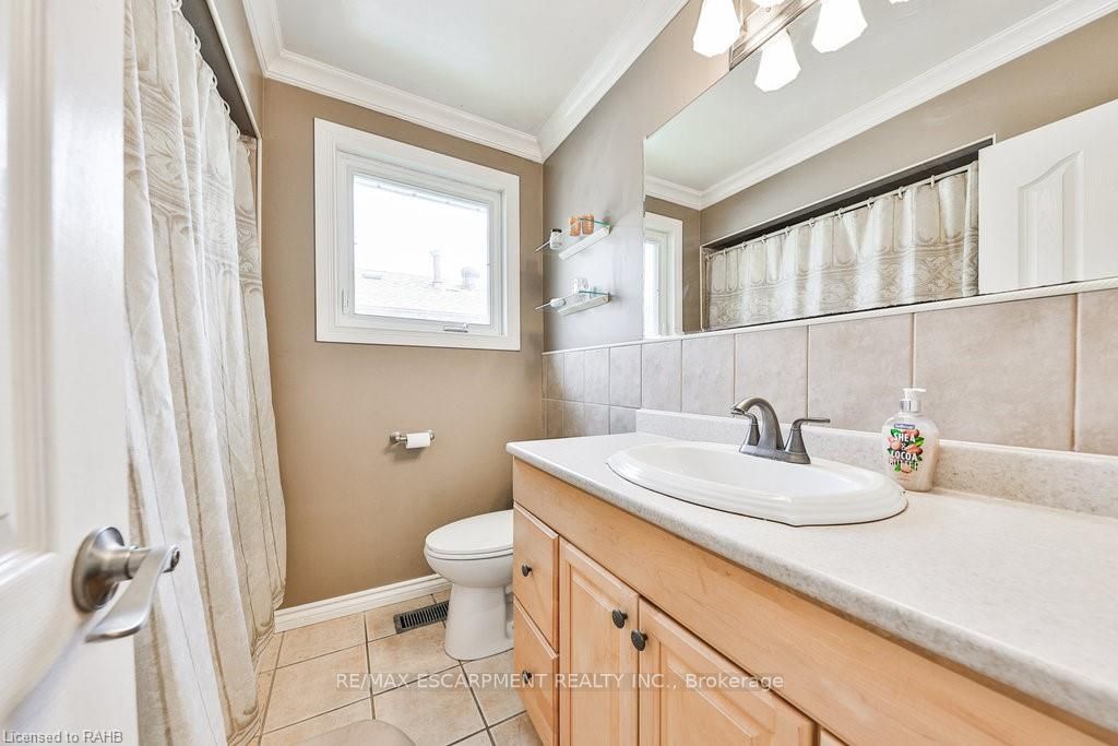 329 Erindale Dr