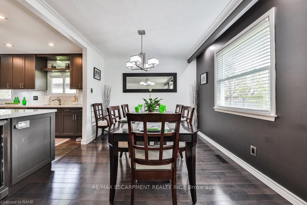 329 Erindale Dr