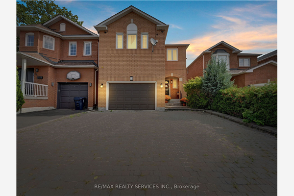 22 Anastacia Crt, Toronto