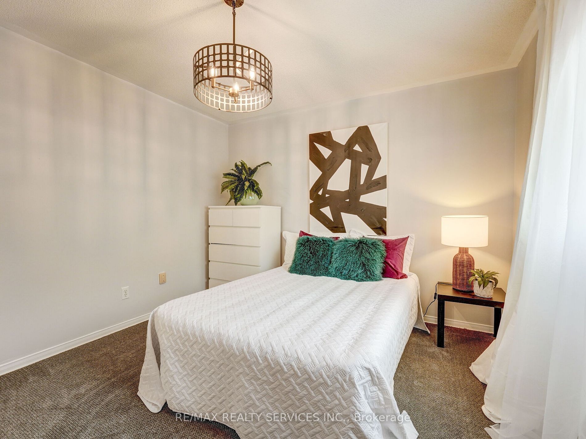 22 Anastacia Crt