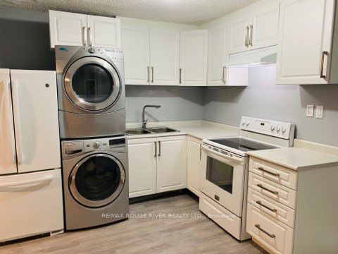 11 Four Winds Dr, #16
