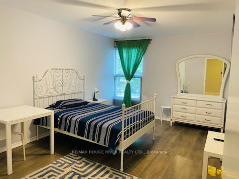 11 Four Winds Dr, #16