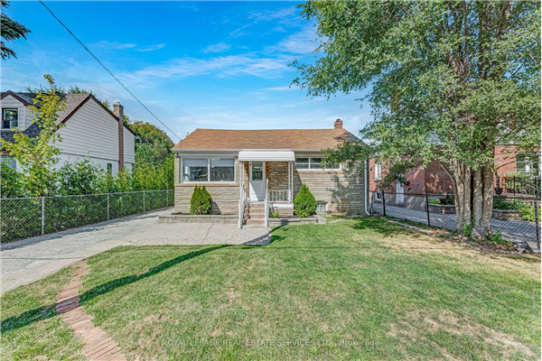 98 Delroy Dr, Toronto