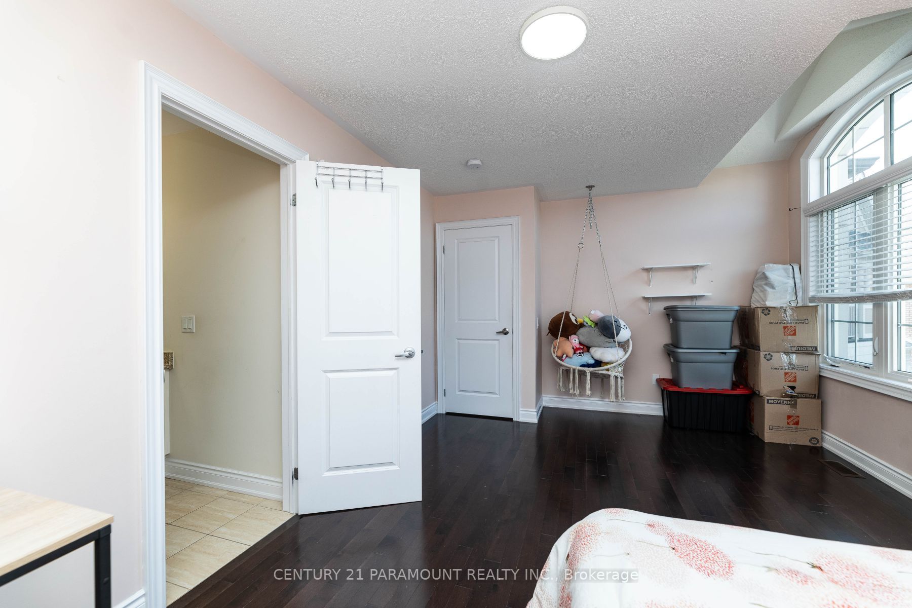 11 Cirillo St