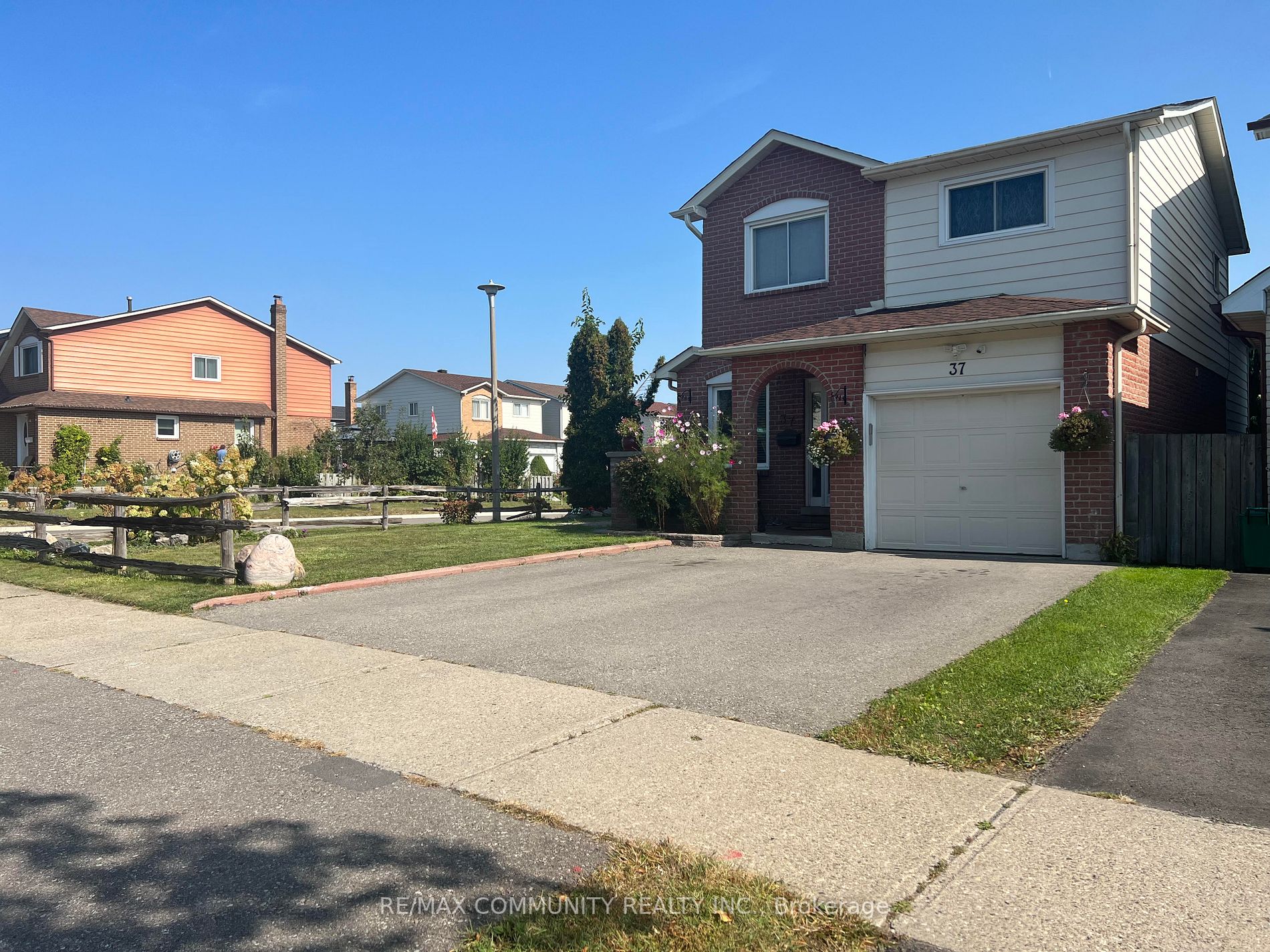 37 Wikander Way