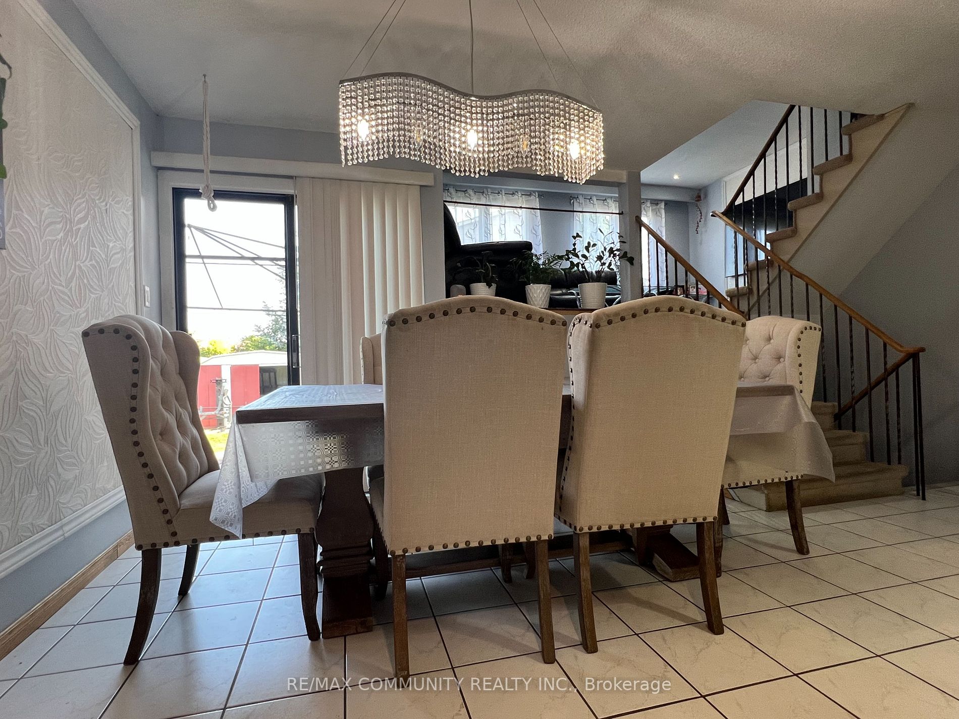 37 Wikander Way