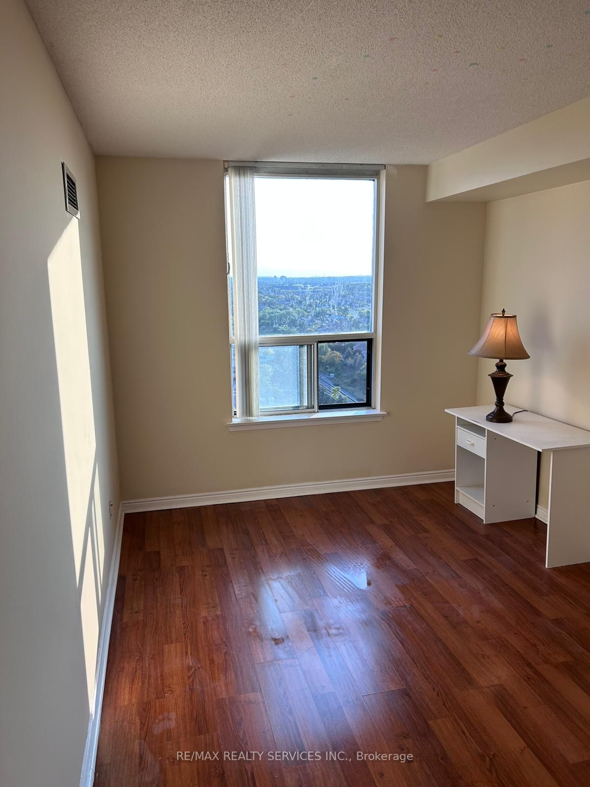 135 Hillcrest Ave, #2207