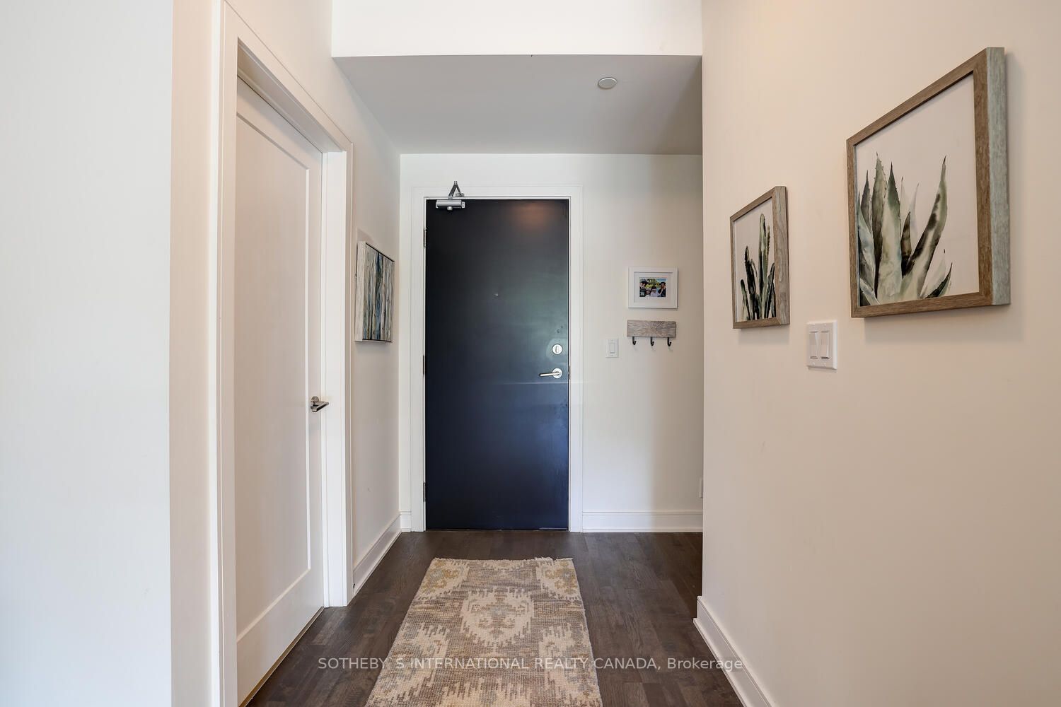 1575 Lakeshore Rd W, #307