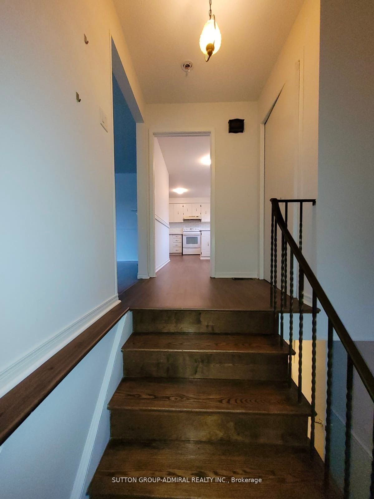 2661 Hortense Rd