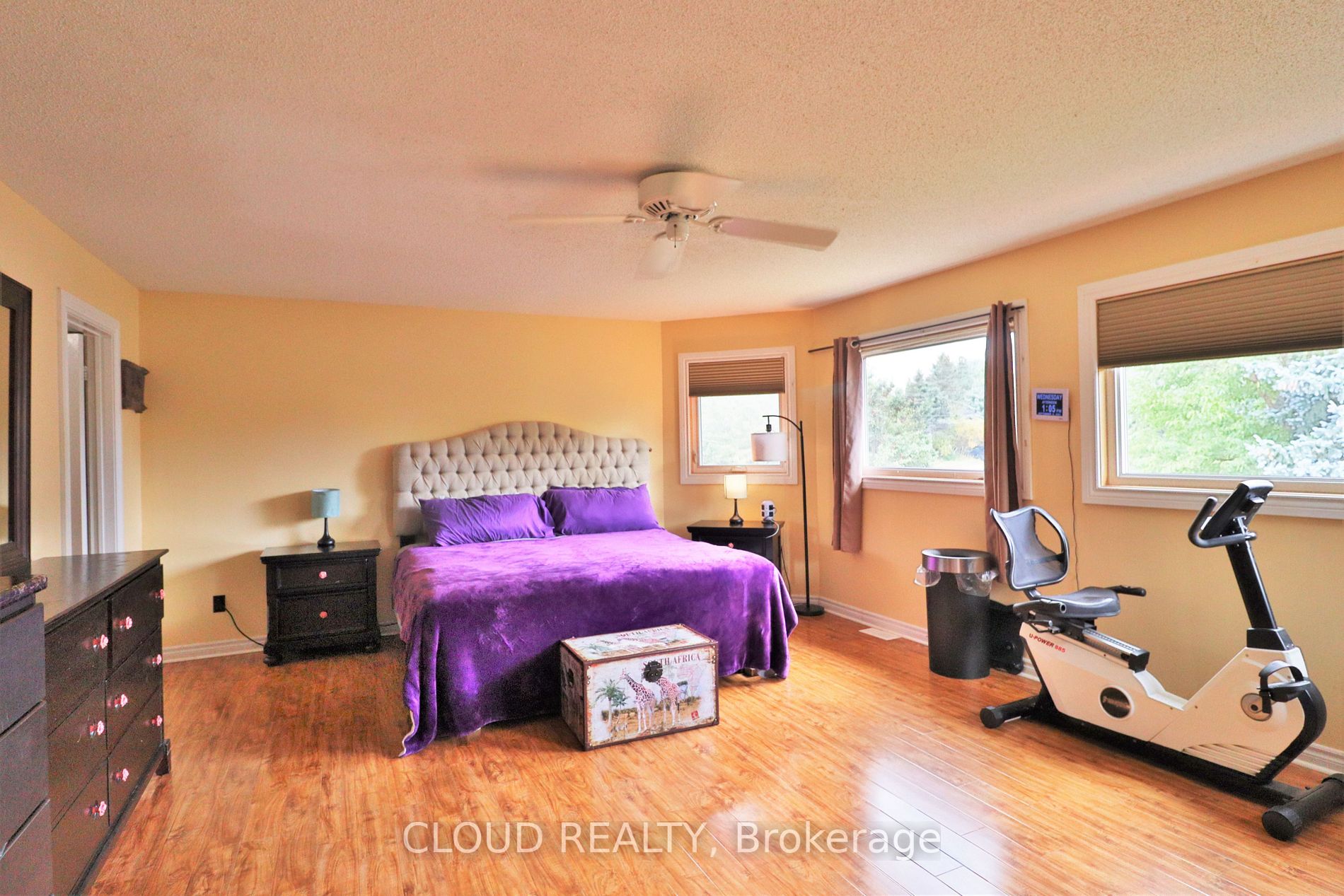 38 Lord Simcoe Dr