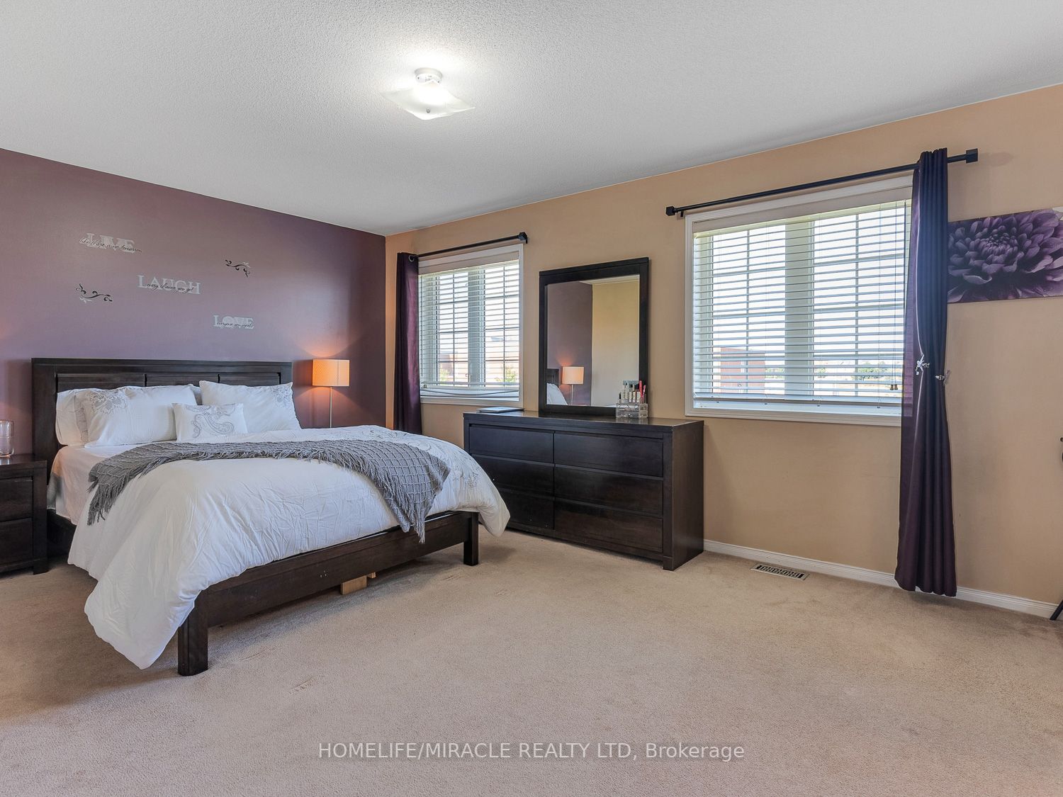 22 Owens Rd