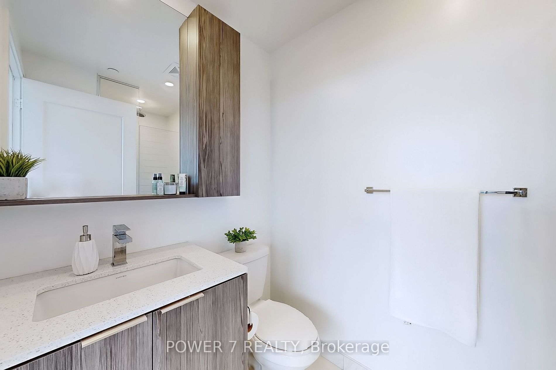 70 Annie Craig Dr, #3808