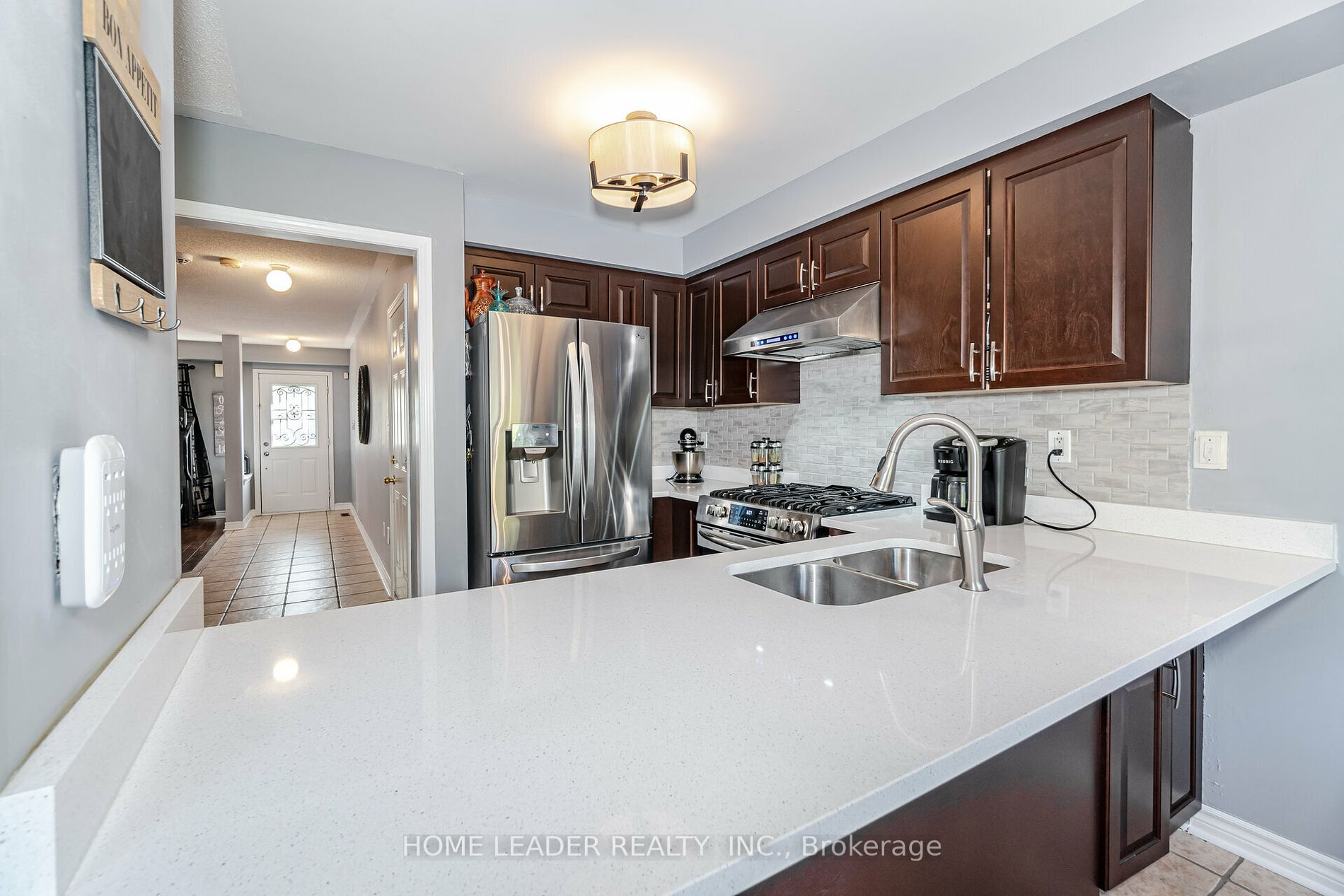 84 Tianalee Cres