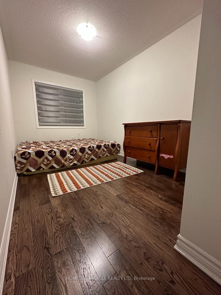 411 Edenbrook Hill Dr