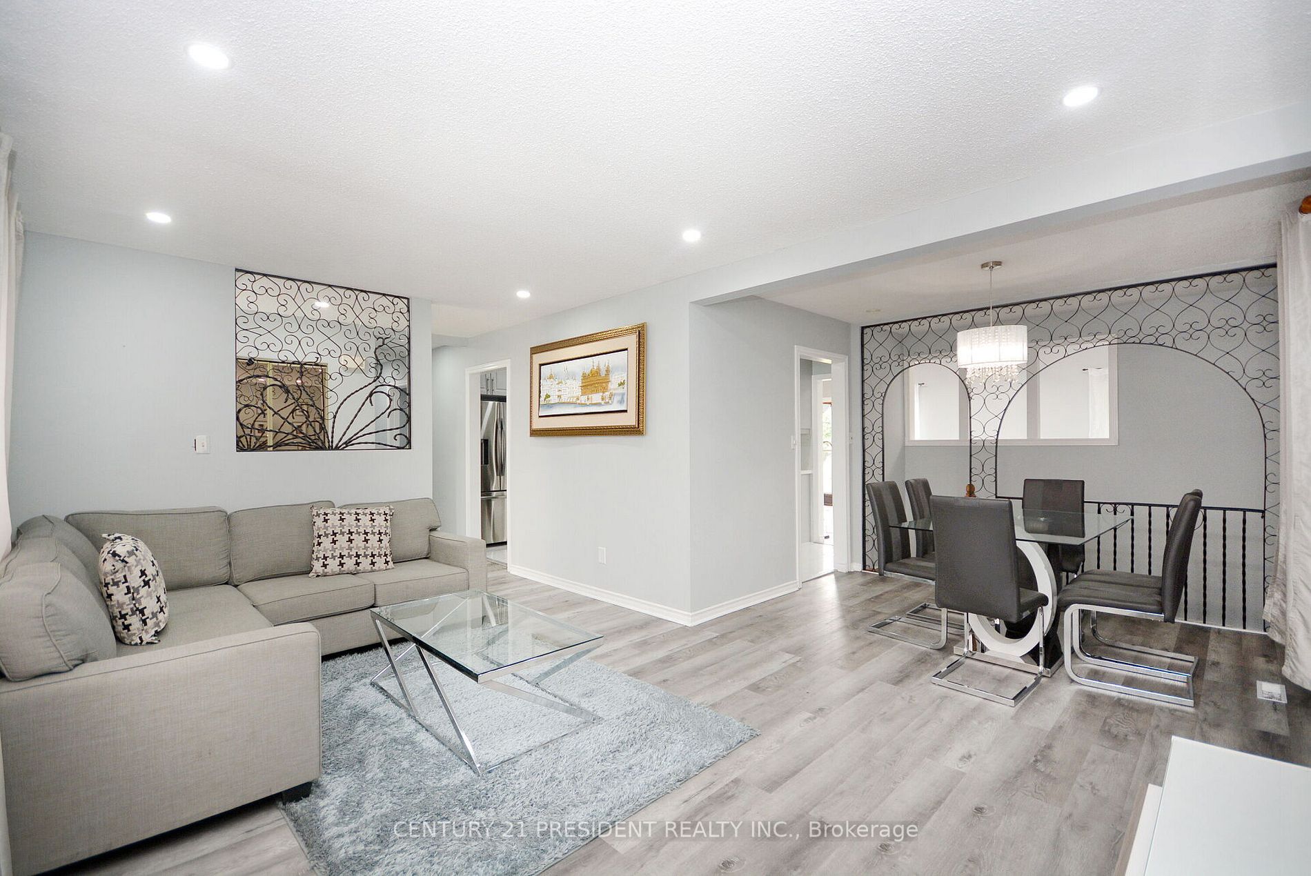 48 Evesham Cres