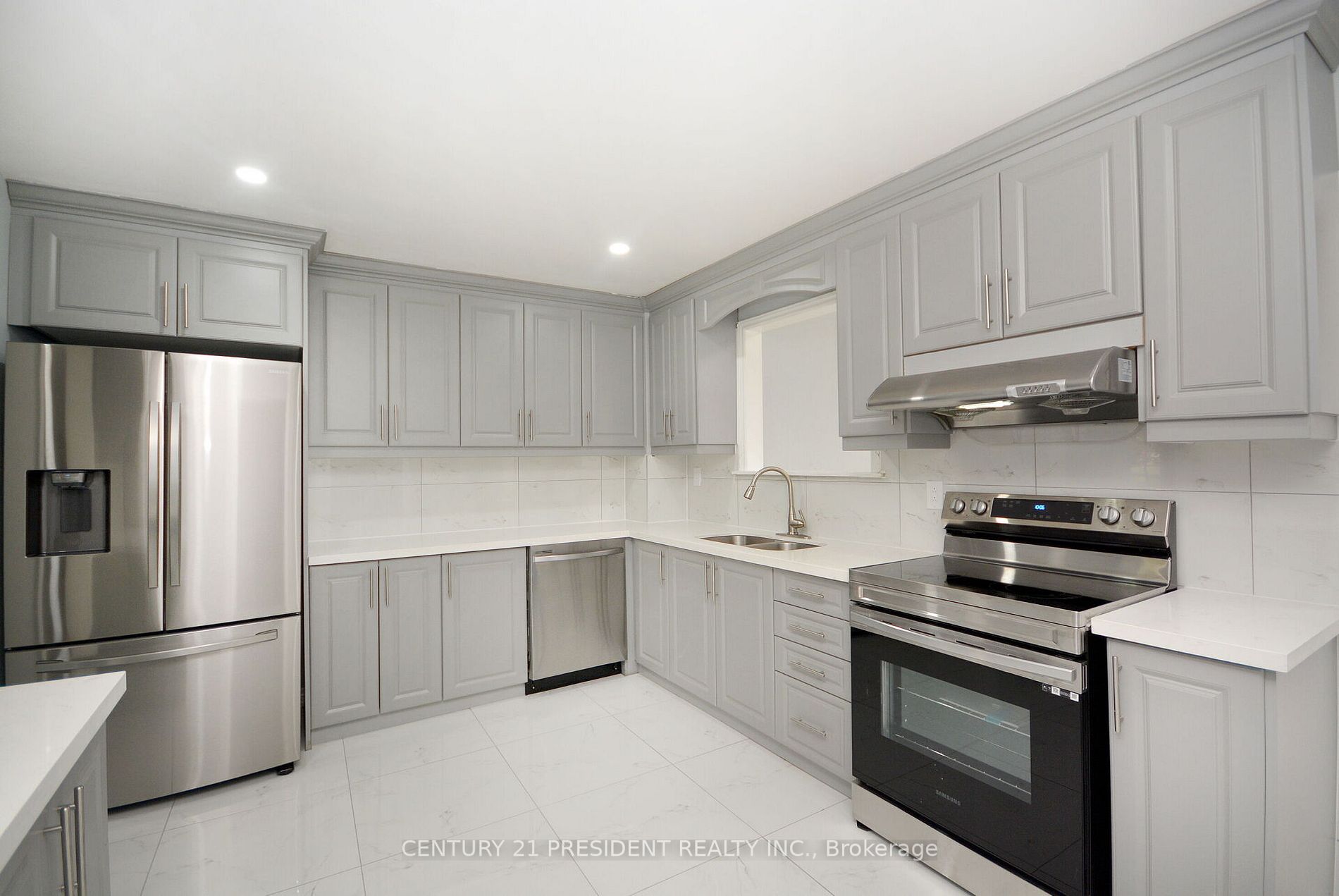 48 Evesham Cres