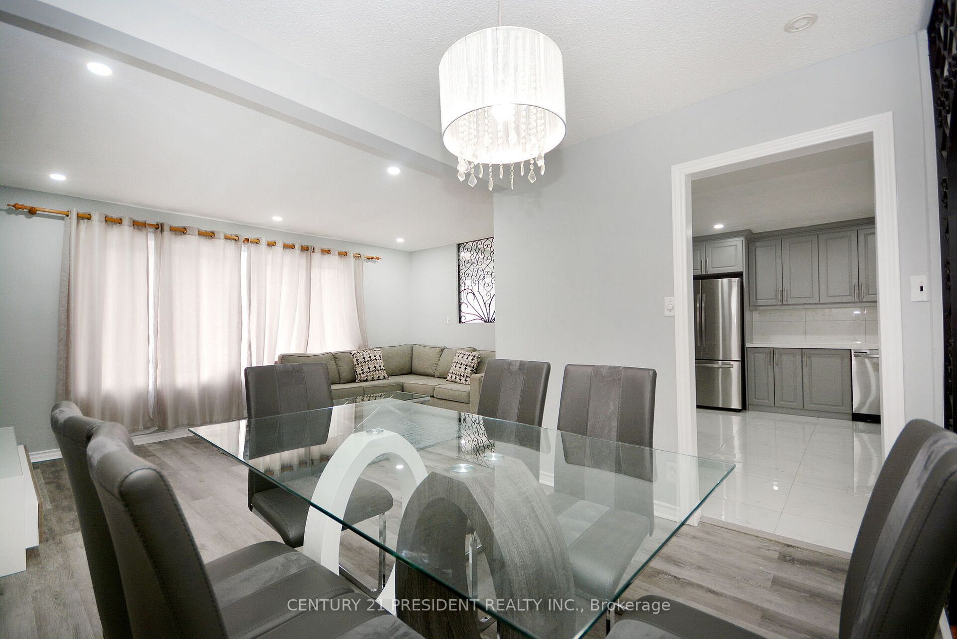 48 Evesham Cres