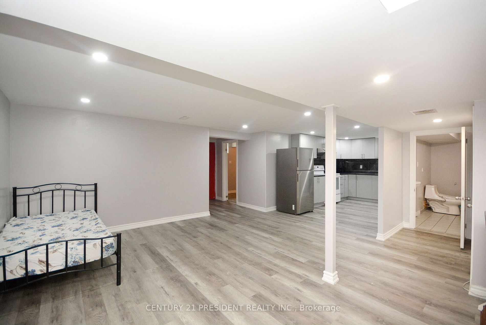 48 Evesham Cres
