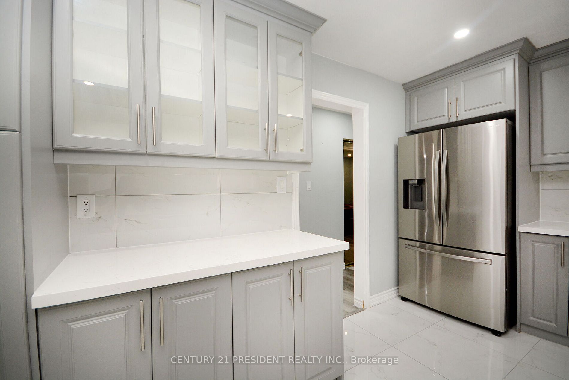 48 Evesham Cres