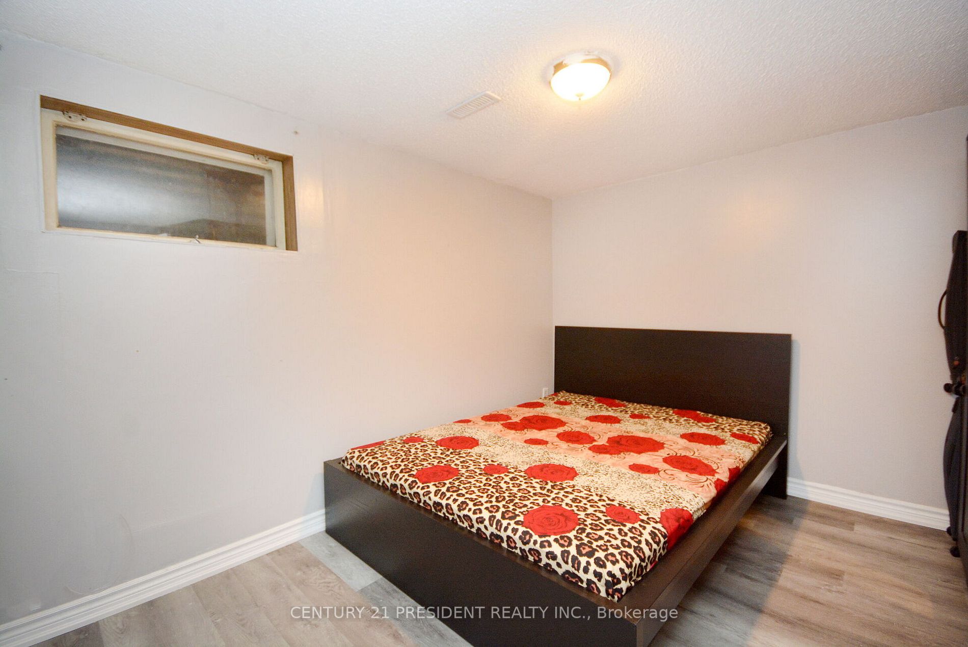 48 Evesham Cres