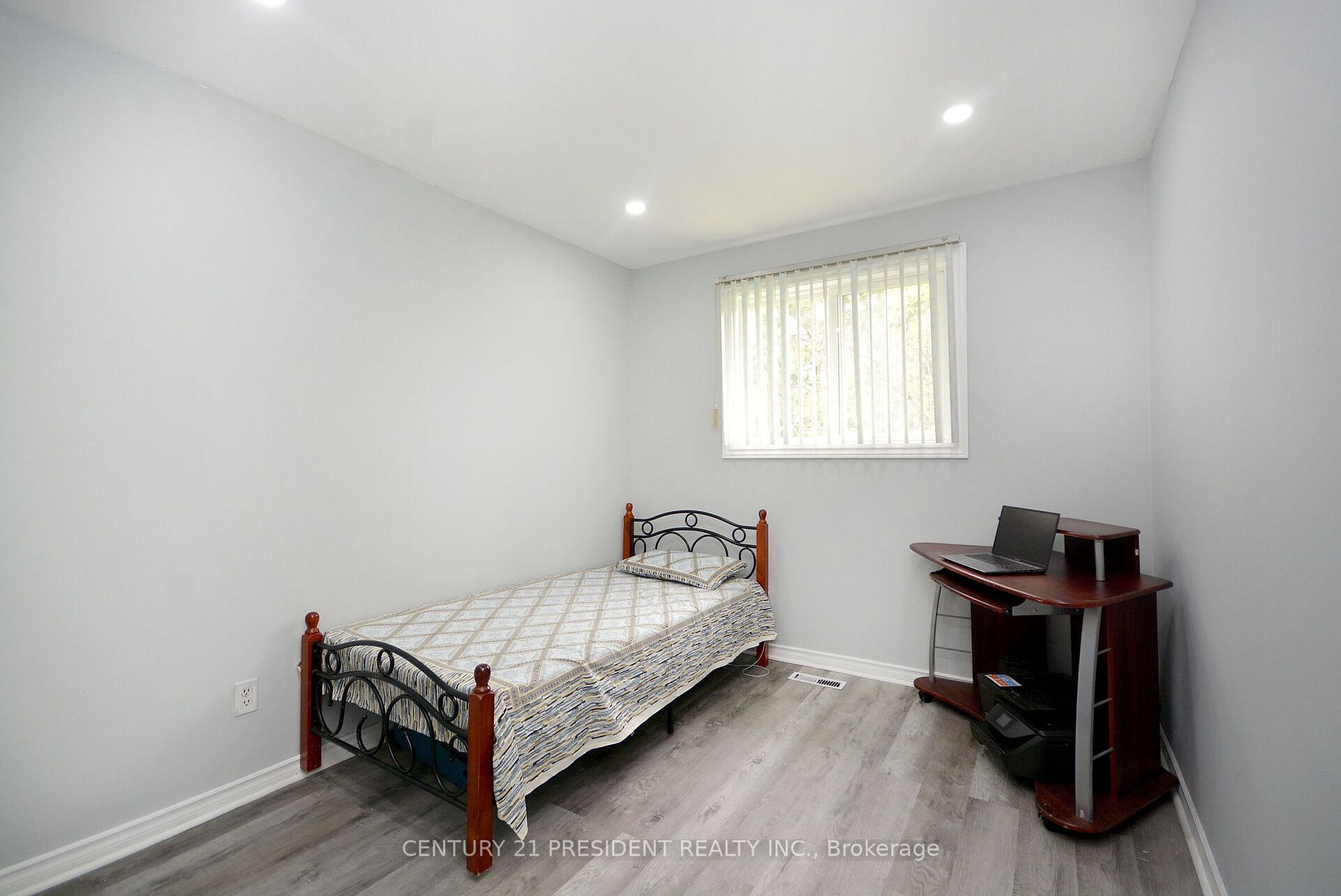48 Evesham Cres
