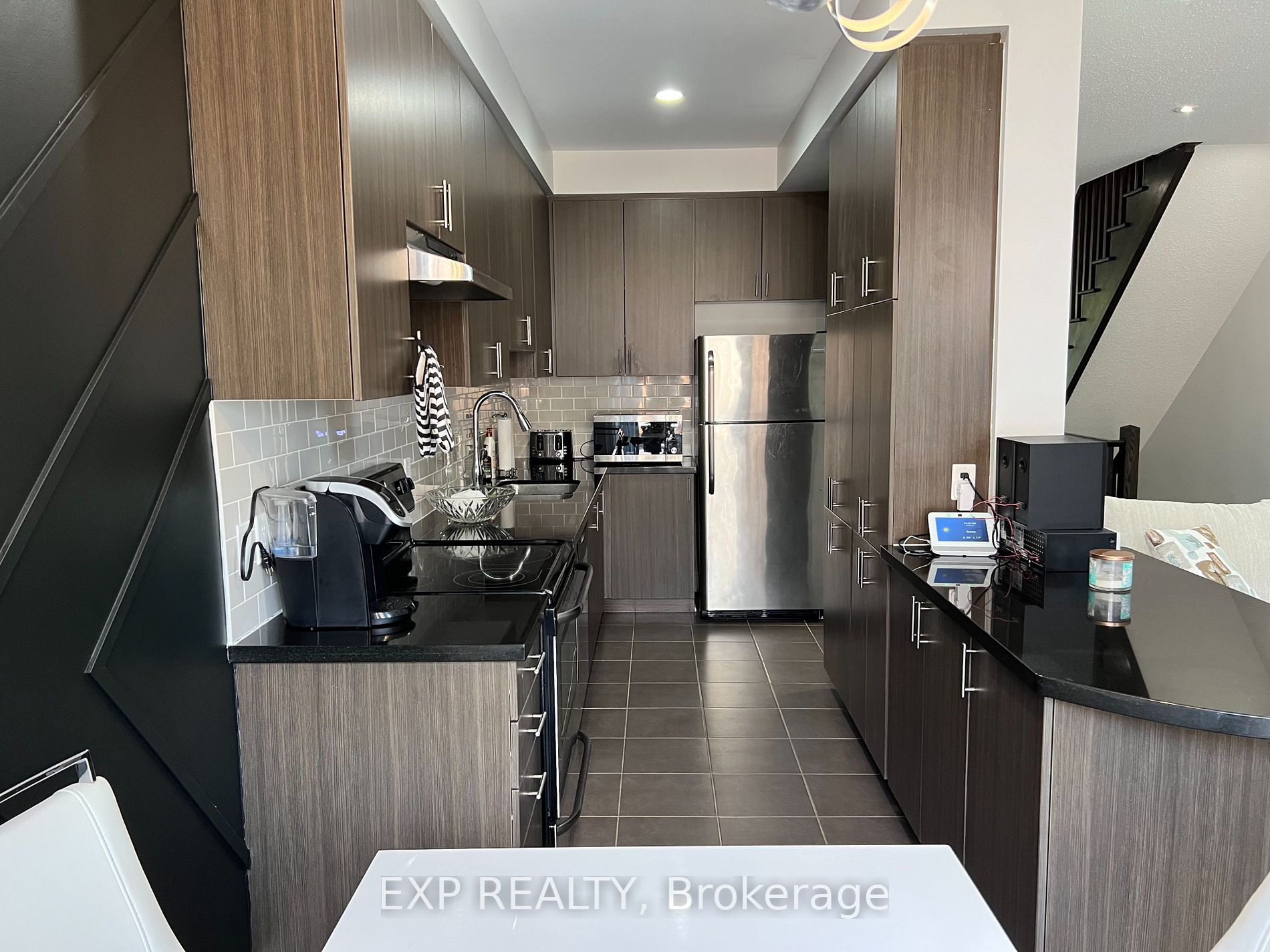 39 Utopia Way