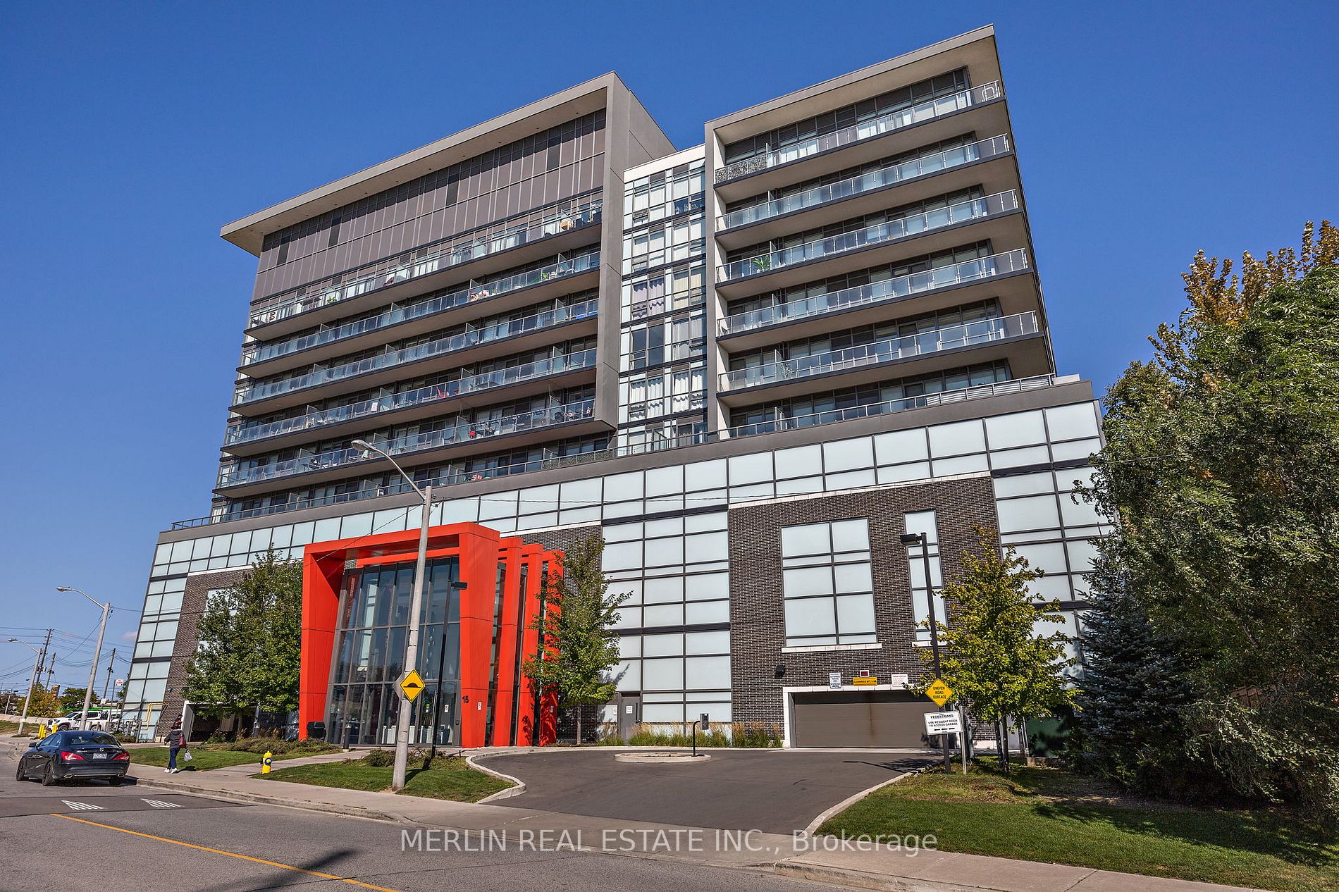 15 James Finlay Way, #1015