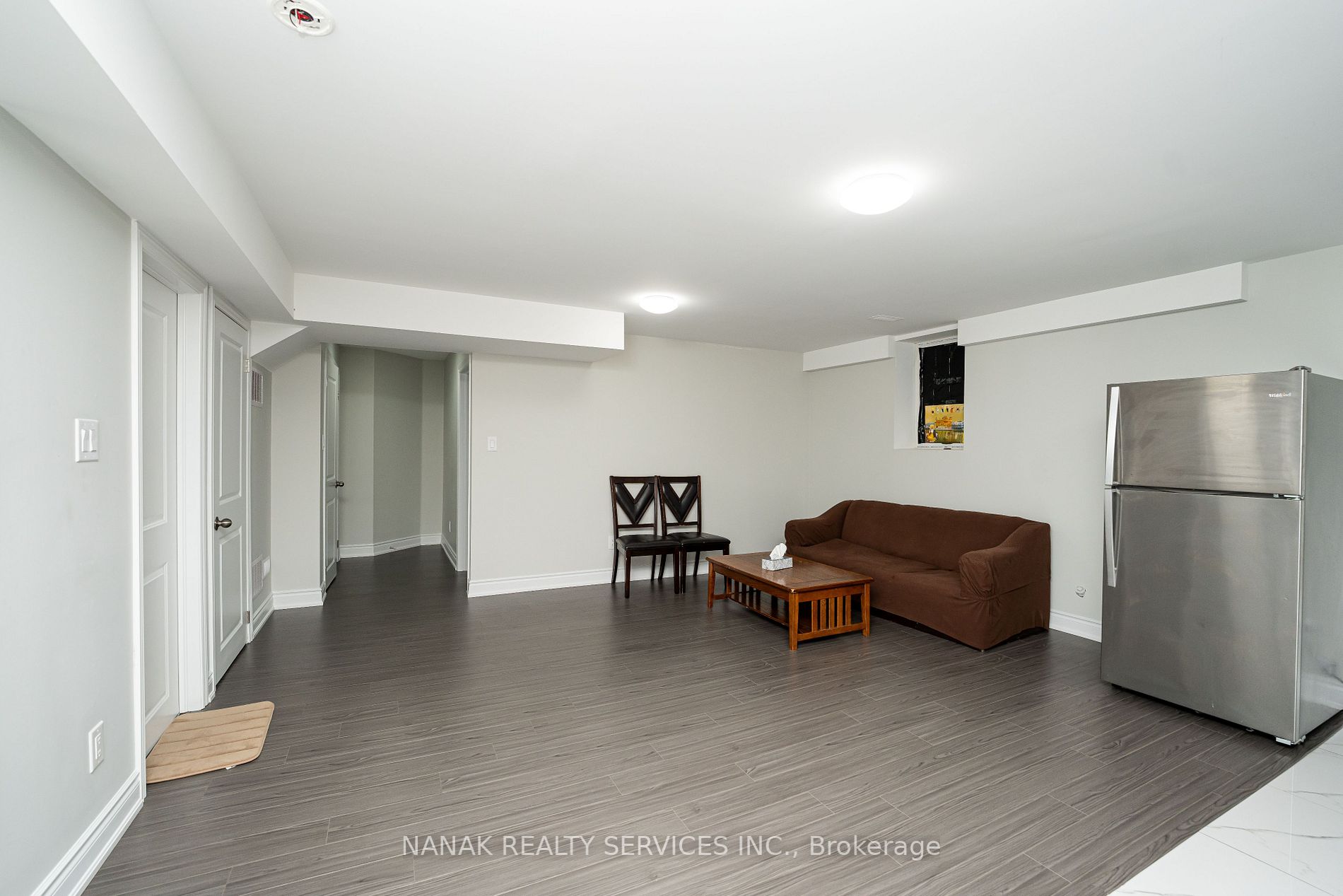 552 Brisdale Dr