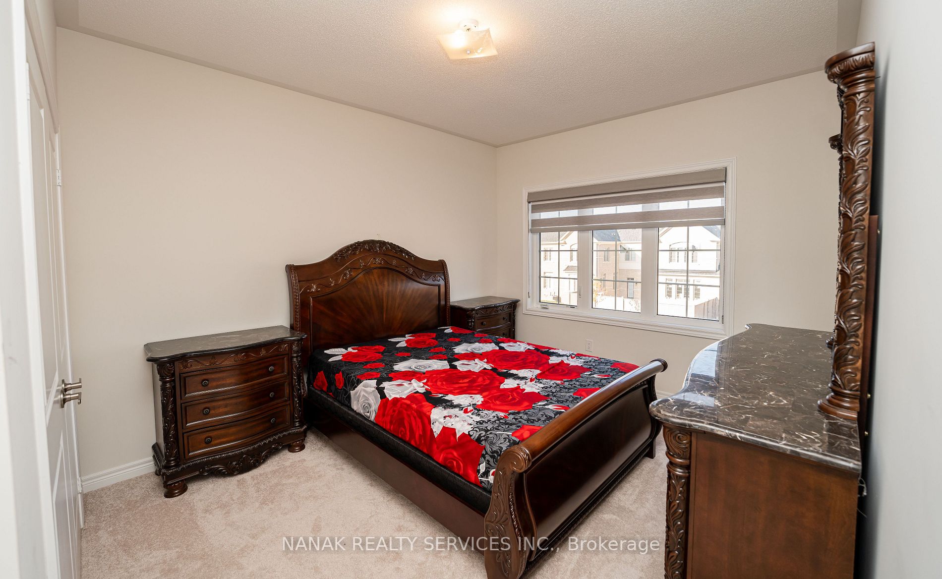 552 Brisdale Dr