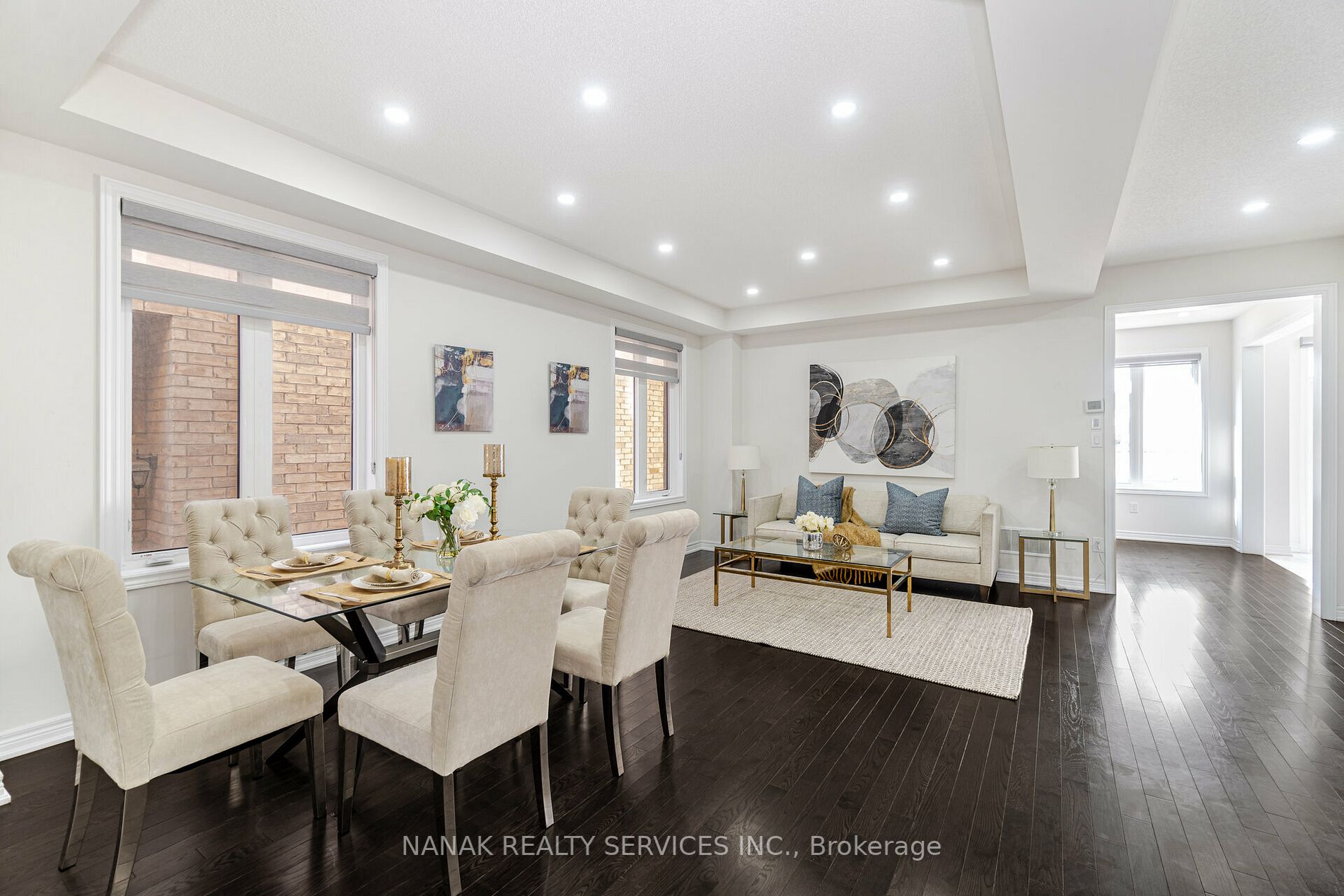 552 Brisdale Dr