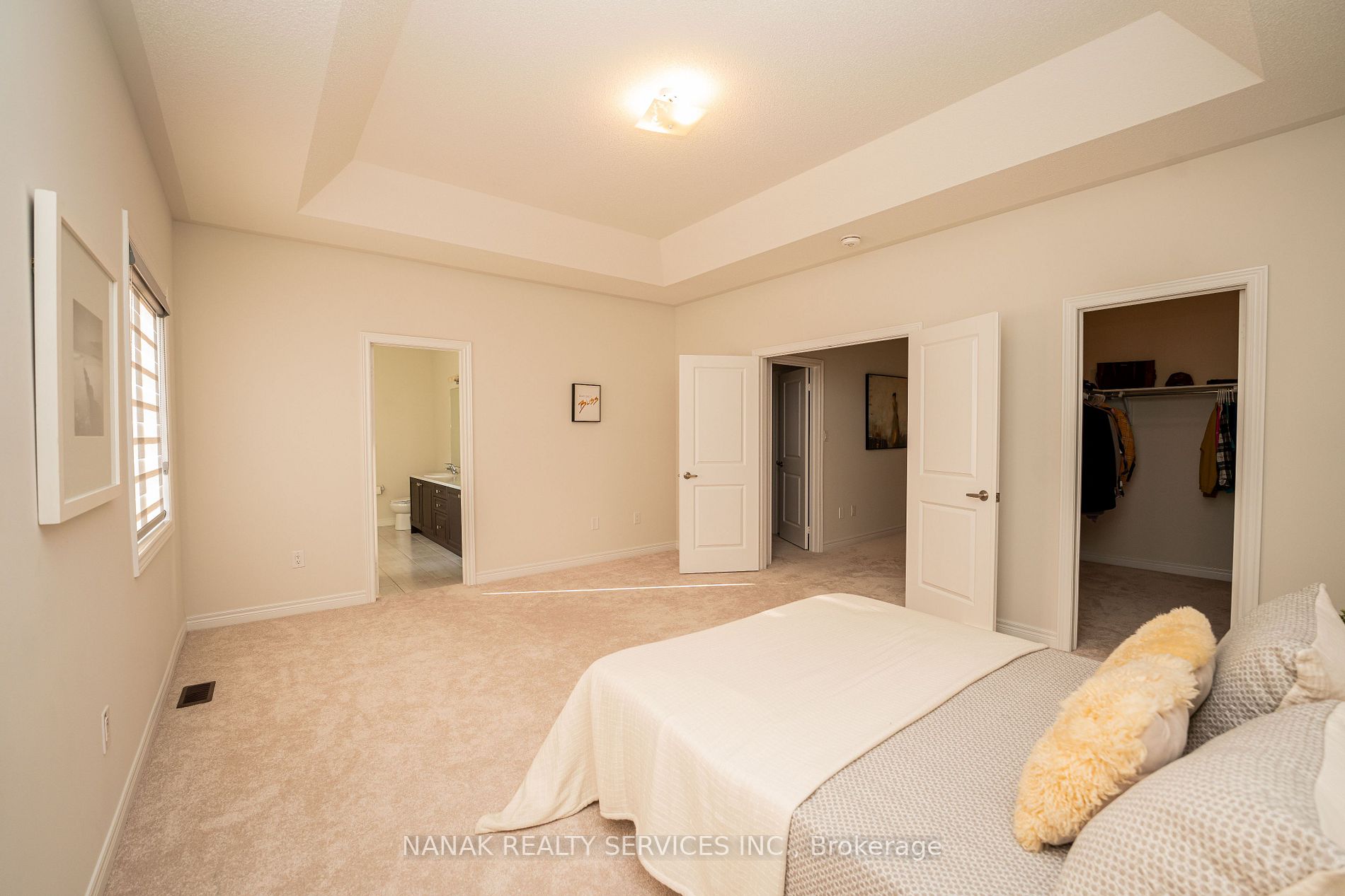 552 Brisdale Dr