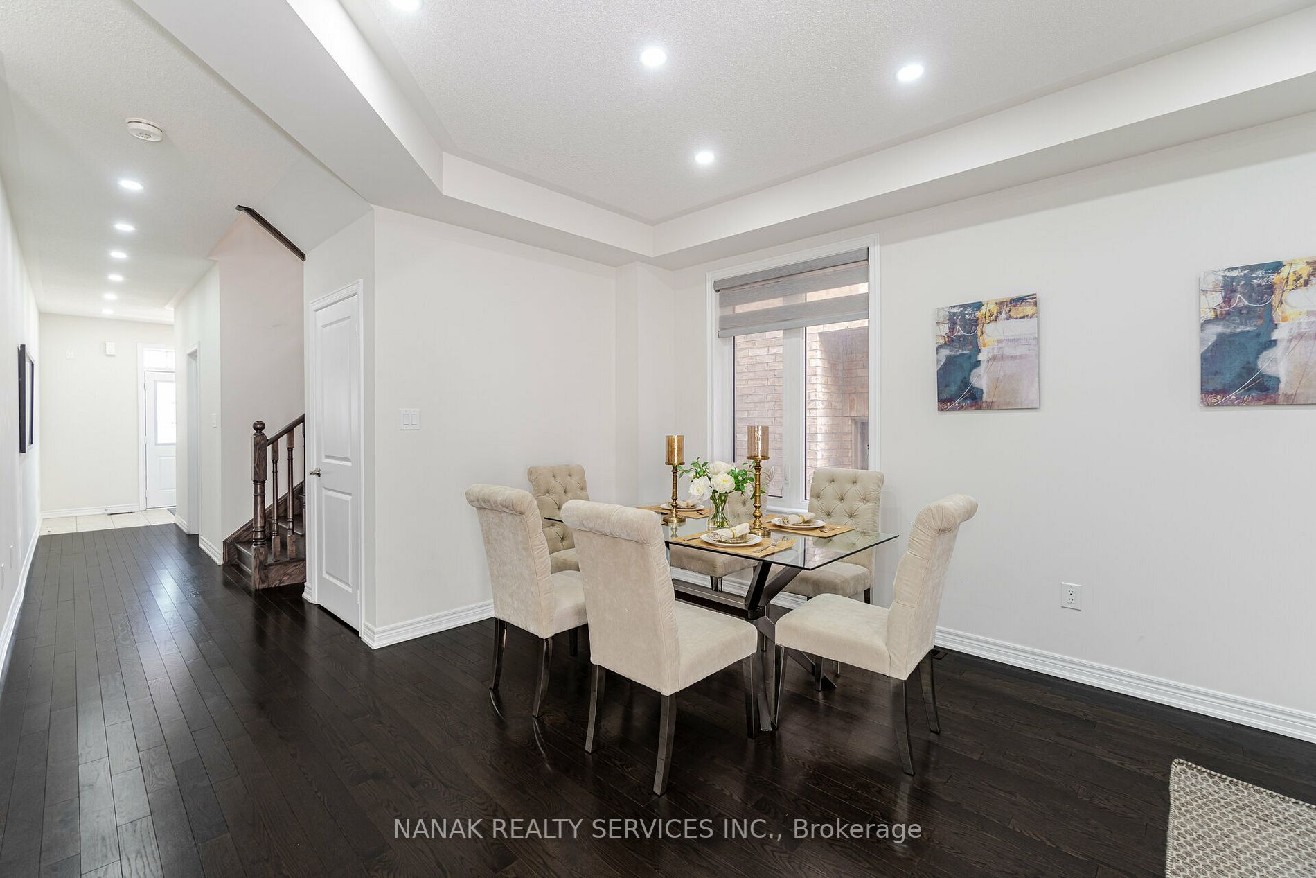 552 Brisdale Dr