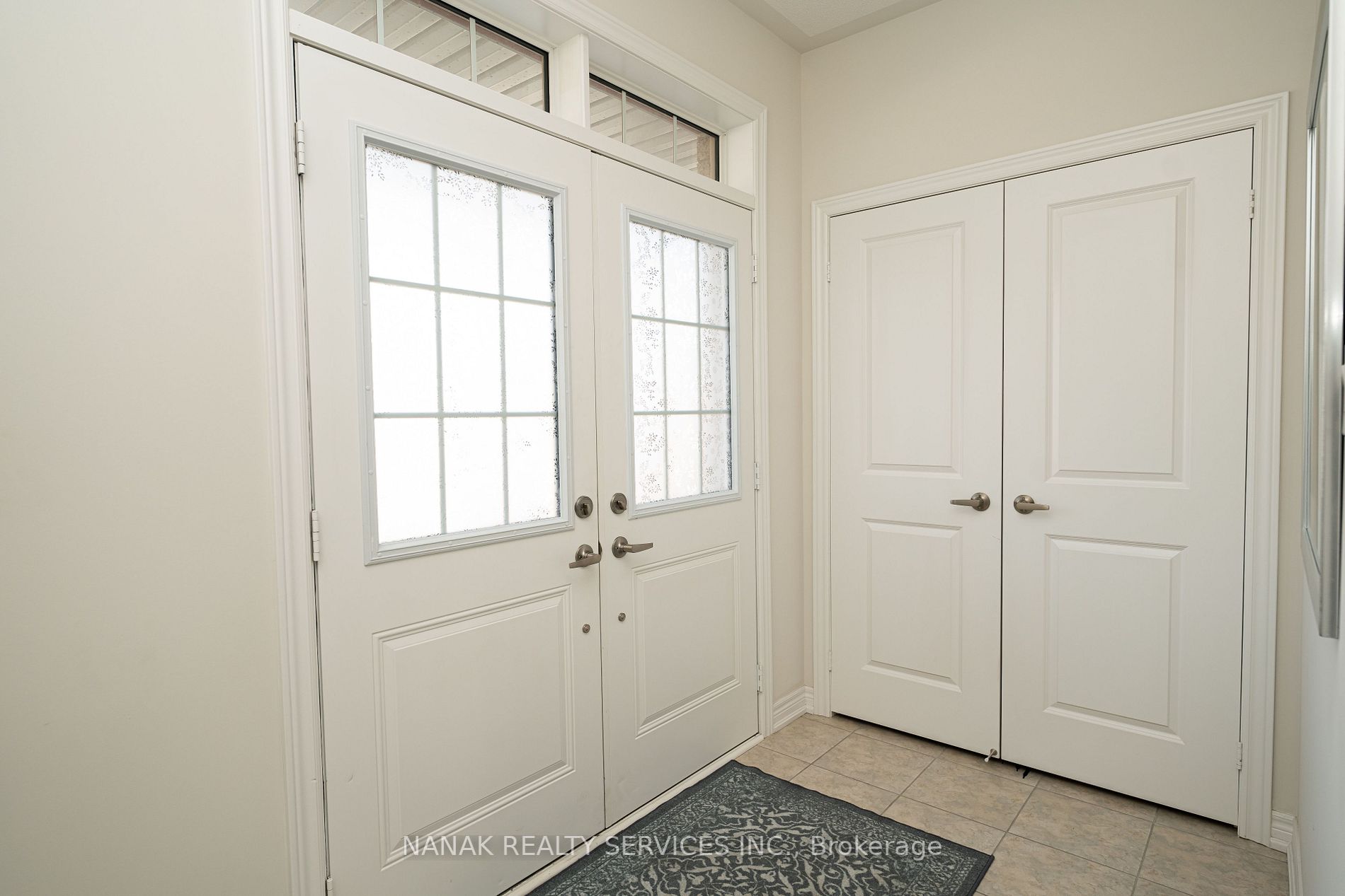 552 Brisdale Dr