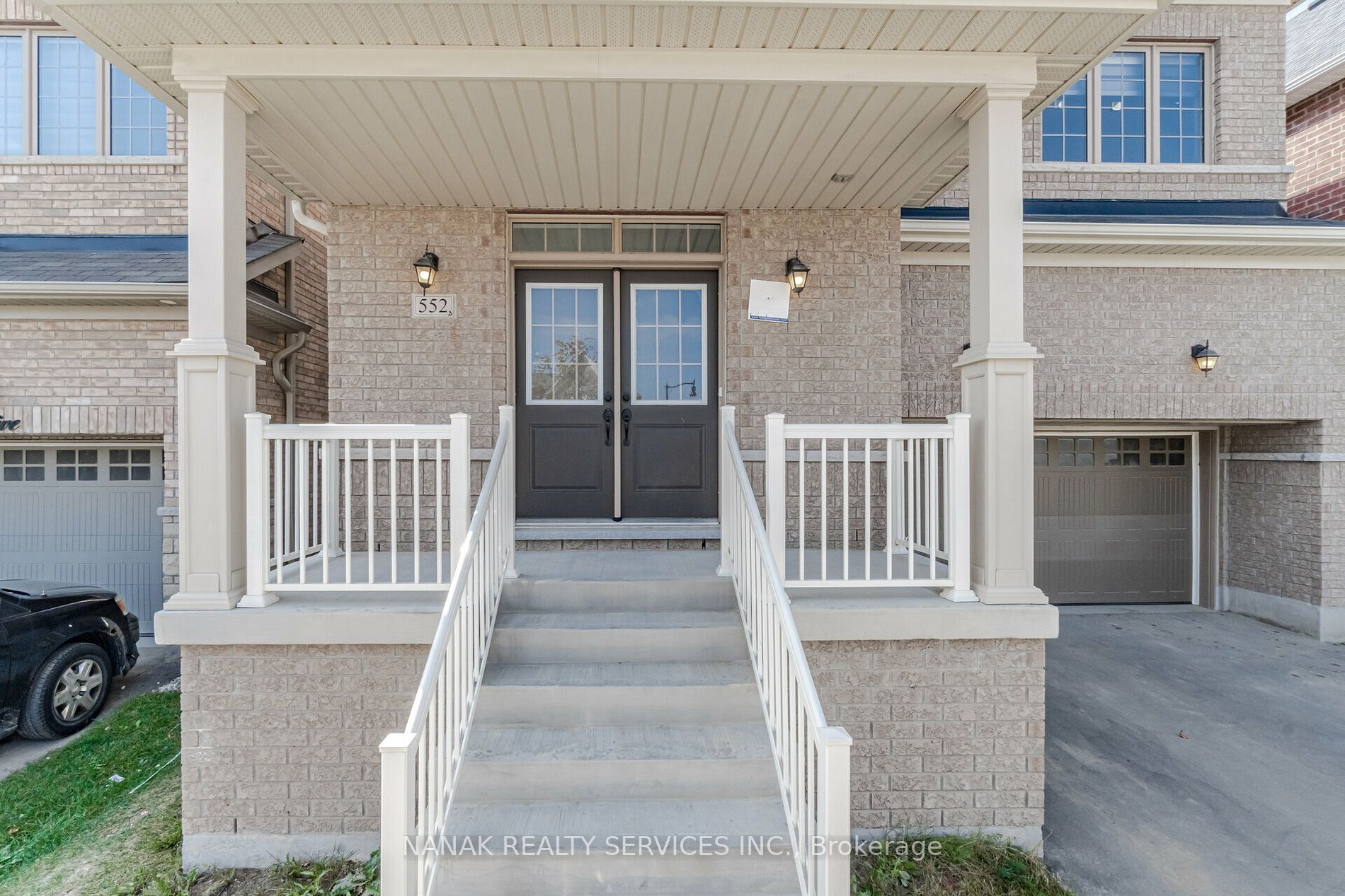 552 Brisdale Dr