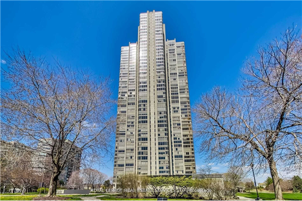 2045 Lake Shore Blvd W, Toronto