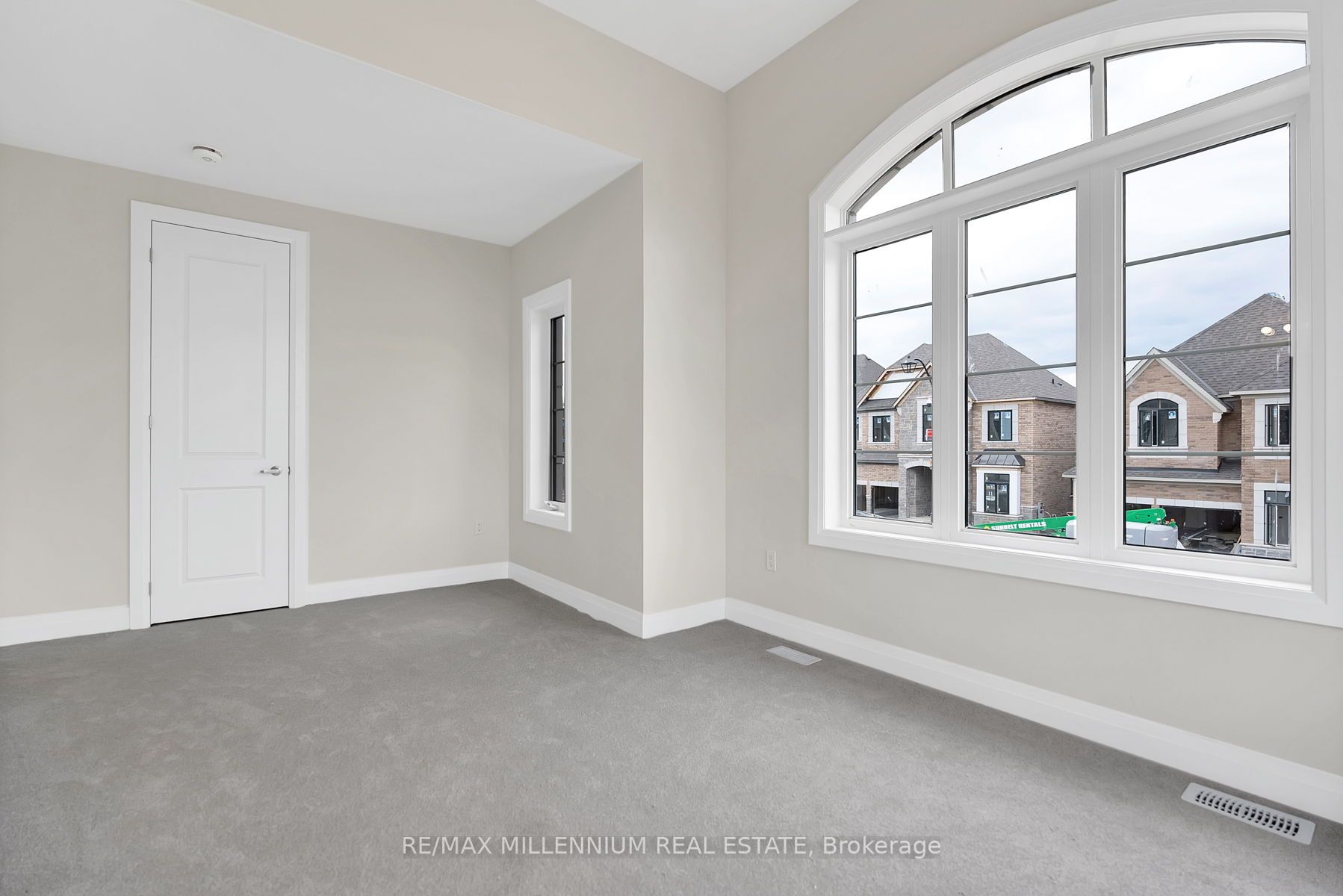 2 Catherwood Crt