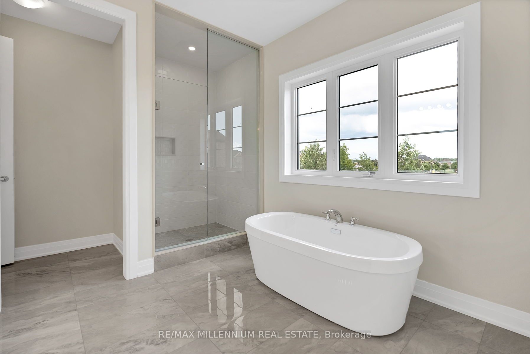 2 Catherwood Crt