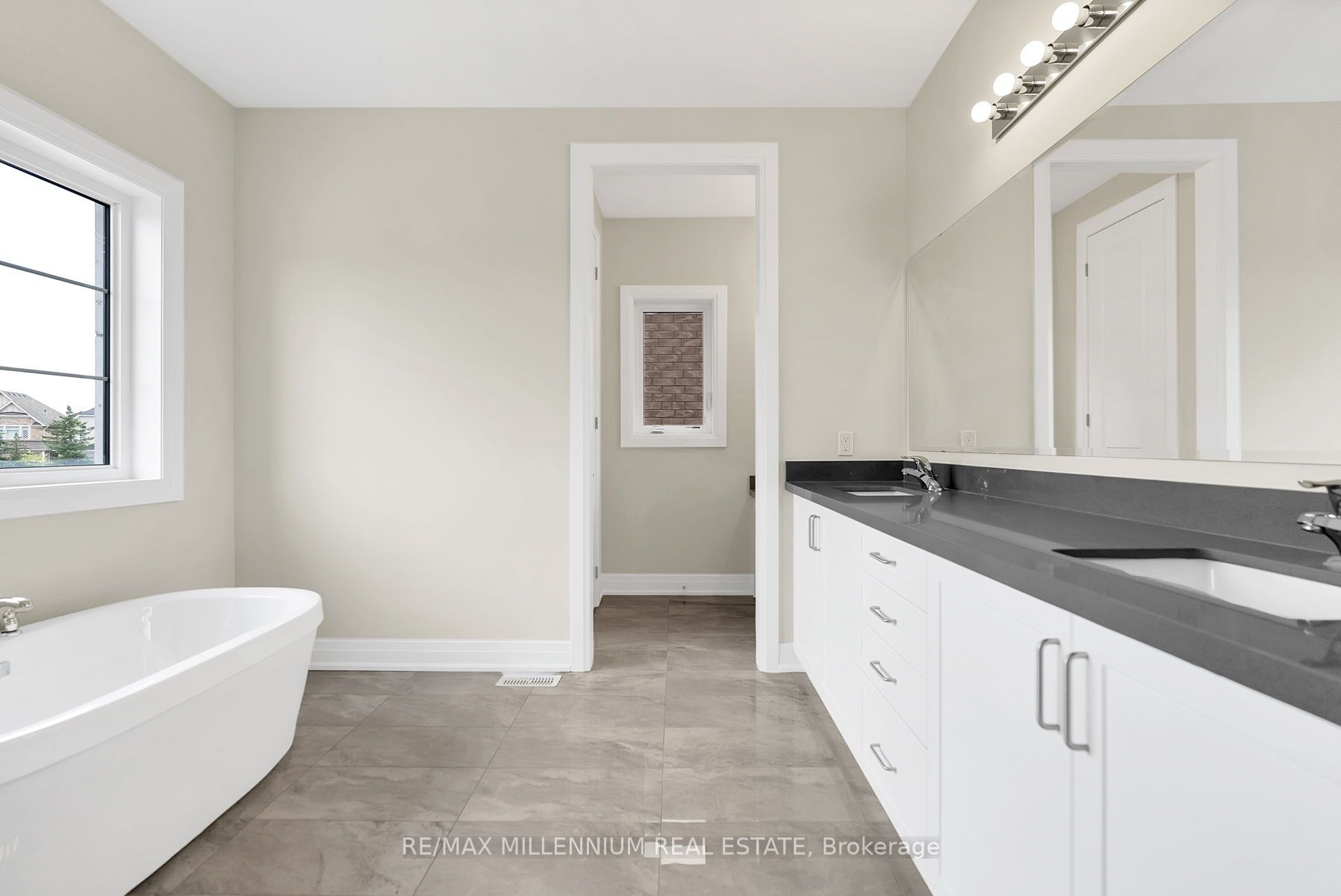 2 Catherwood Crt
