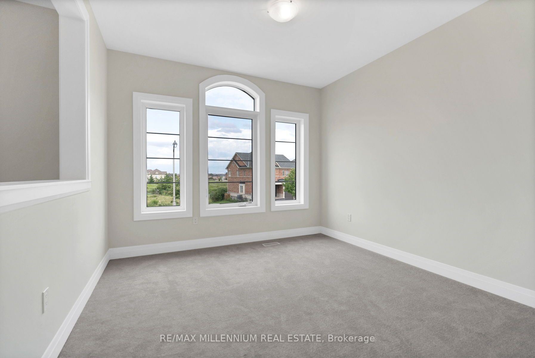 2 Catherwood Crt