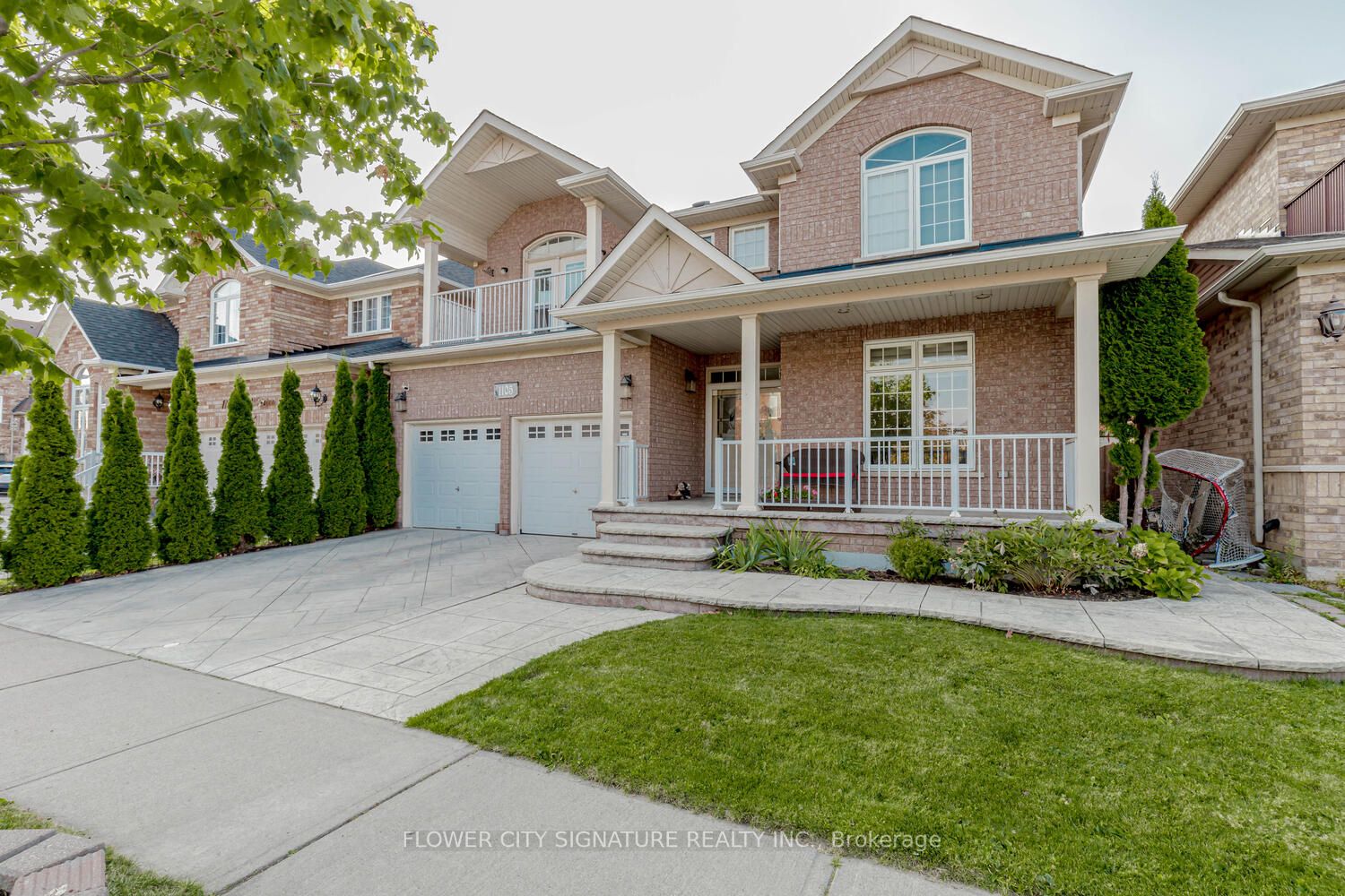 1105 Field Dr