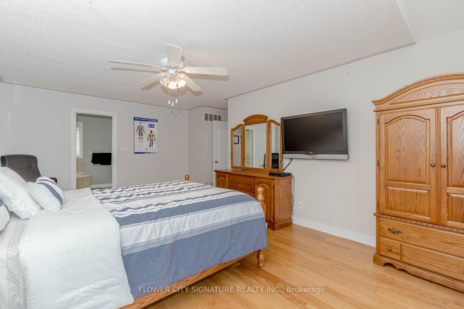 1105 Field Dr