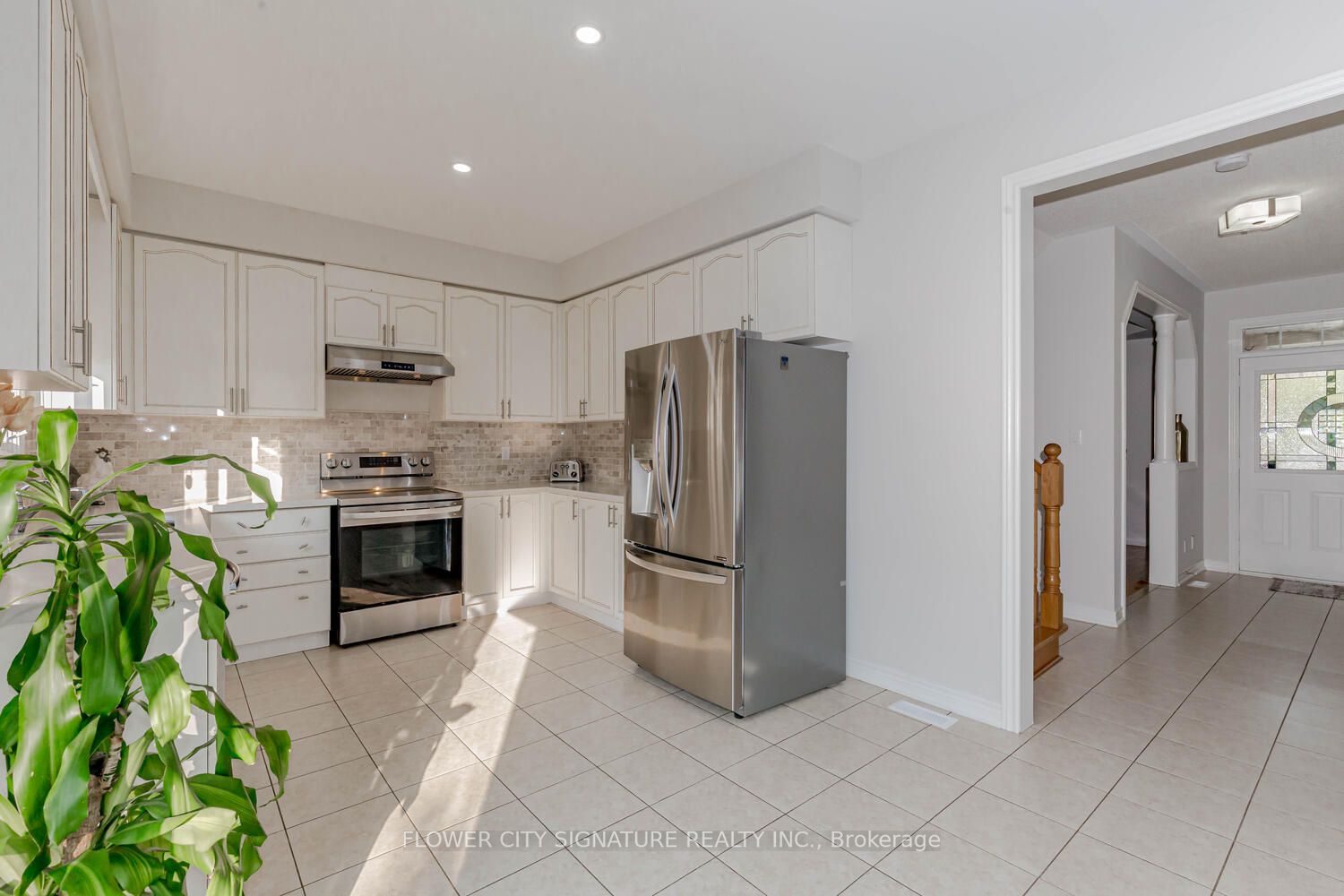 1105 Field Dr