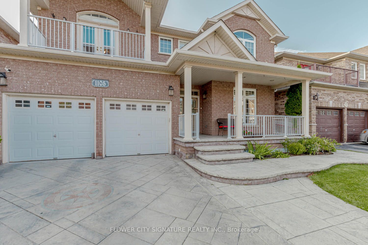 1105 Field Dr
