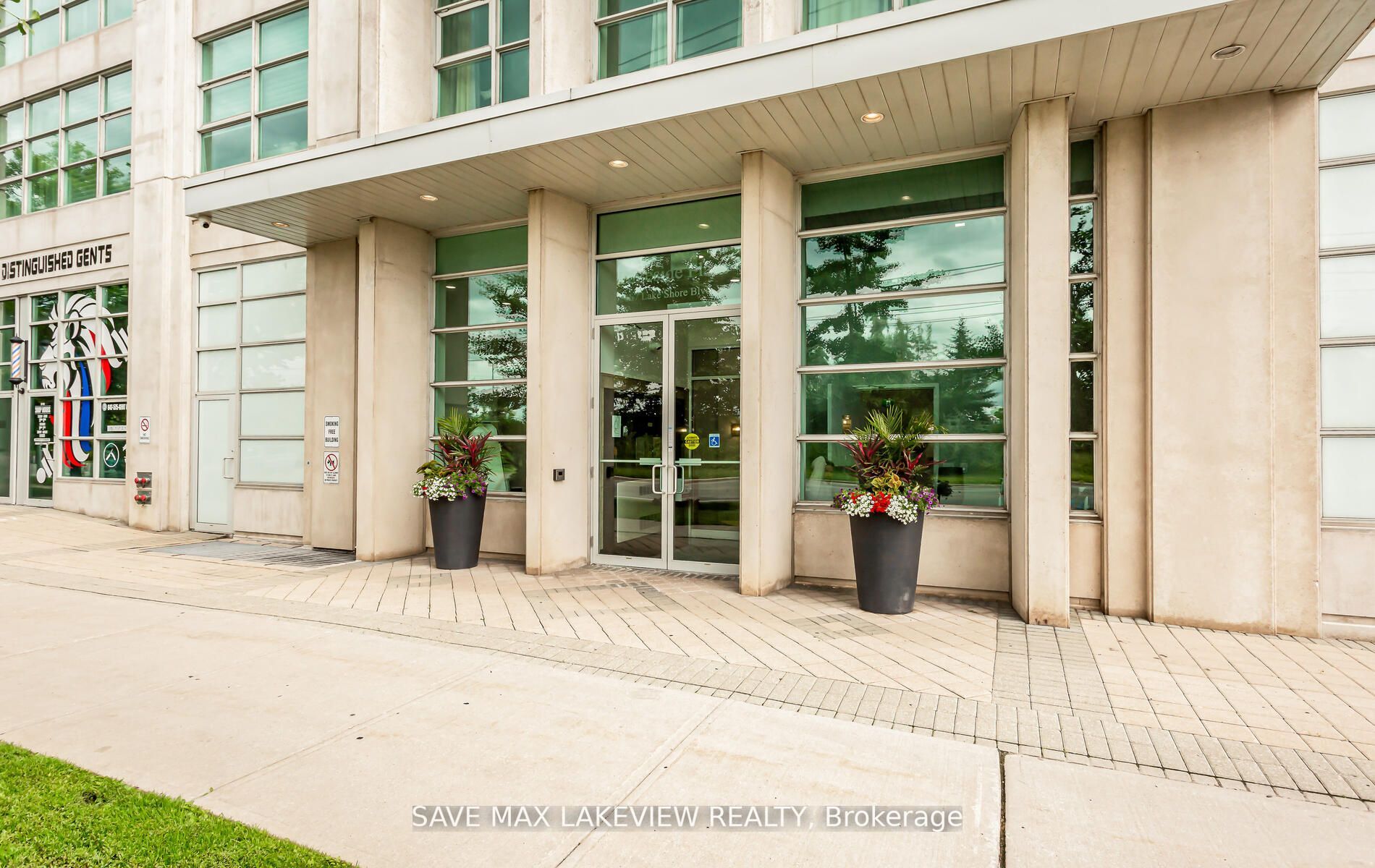 2067 Lake Shore Blvd W, #601