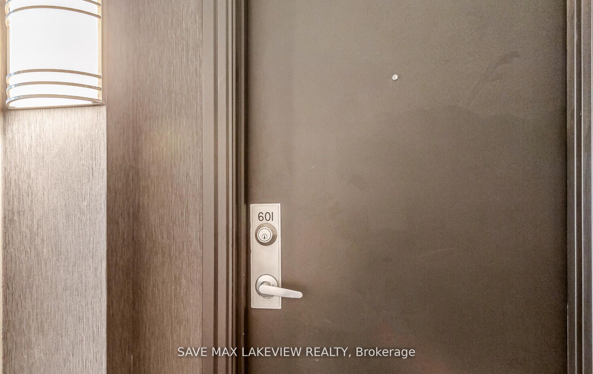 2067 Lake Shore Blvd W, #601