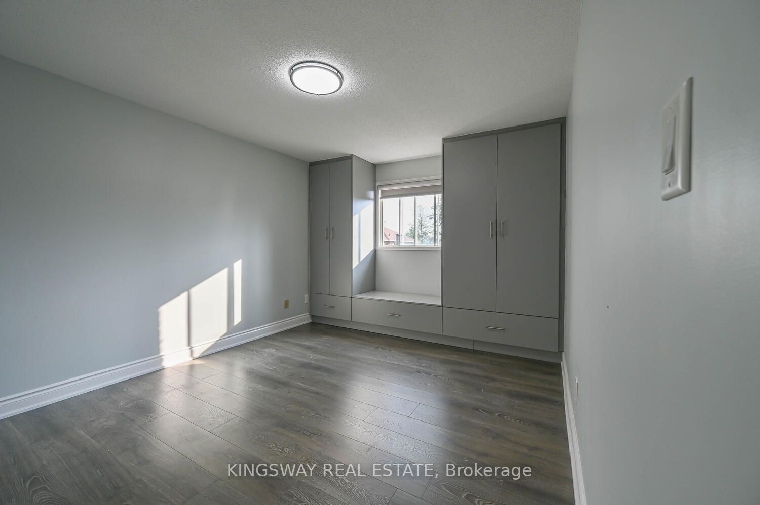 38 Solway Ave
