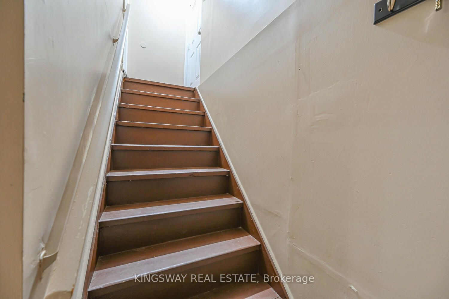 38 Solway Ave